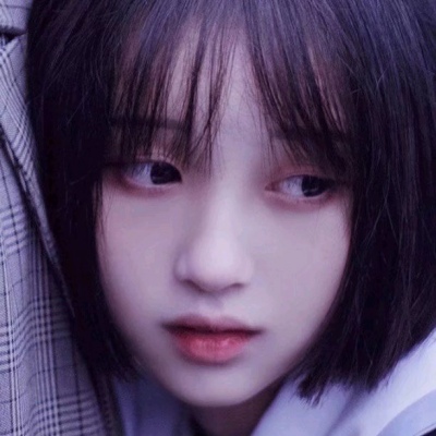 溺毙:一对两张唯美意境风真人情头.我等久点没关系 但你一定要来