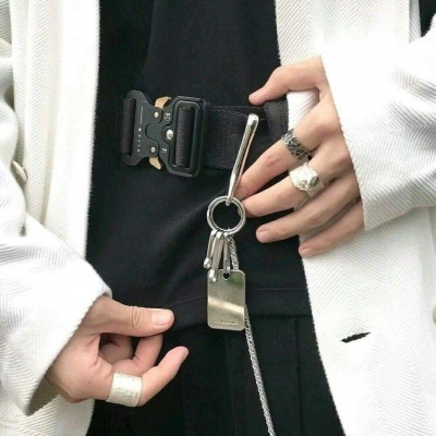 鹿昔   欧美男生社会头像