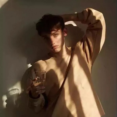 欧美帅气男生头像 爱好自己