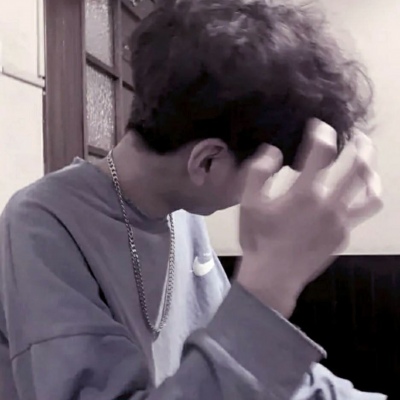 真人/杂/男生头像/对你的倾心付出却被当做舔狗一样