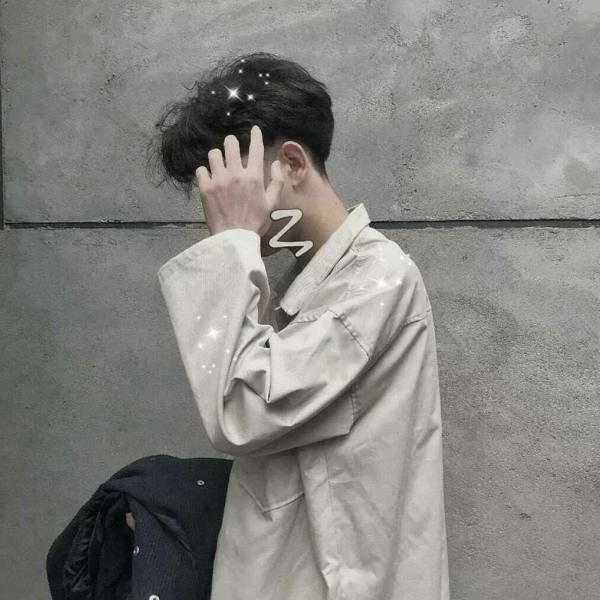 emmm，第一次发每星期更新，喜欢关注昂