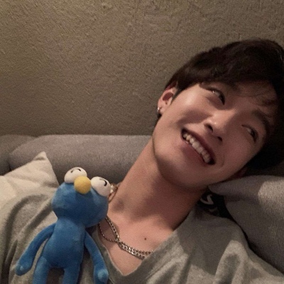 做一个热爱生活的普通男孩  意境男头