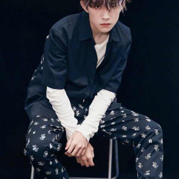 林知晚  爱豆千玺超酷wdmyasl