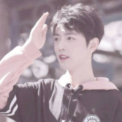 仙屿酱 男生优质头像 沙困在沙漠里，星星死在天上.