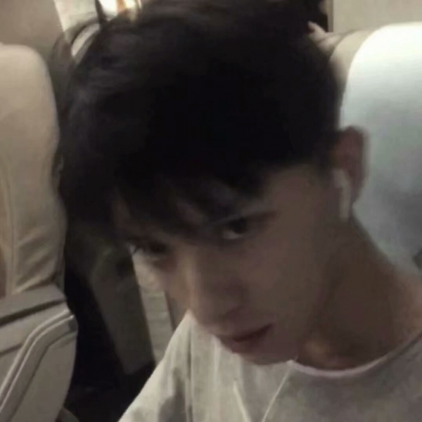 林琪染男头知道你会来 所以我等