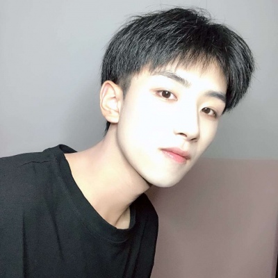 超酷男头/图源ks/月亮是我抛的硬币 两面都是喜欢你。