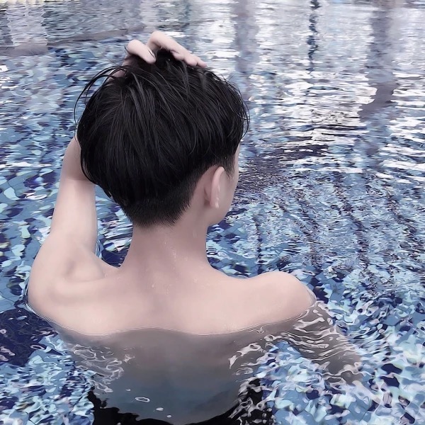 千鹤/伤感男头/听闻后来，始终一人