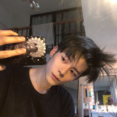 男头_阳光.手机控.干净/没人会一直等你