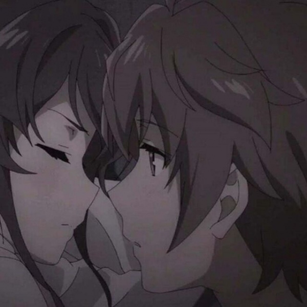 安琪拉：优质精选动漫情侣头像