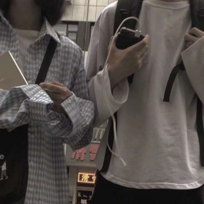 快手截图:情侣头像，喜欢和你在一起的每一天