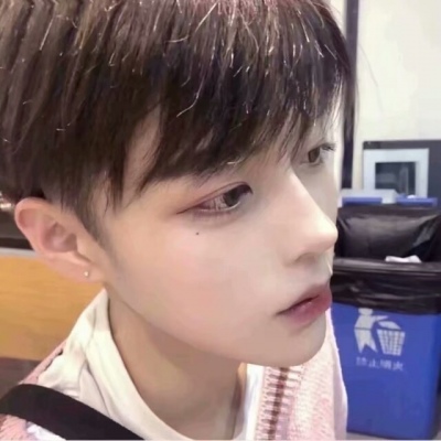 心动小哥哥流行时尚男生真人头像