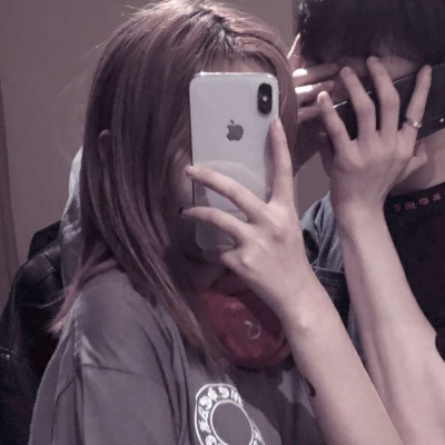 我宁愿看到他见一个爱一个 也不愿意看到他爱一个女孩爱的死去活来