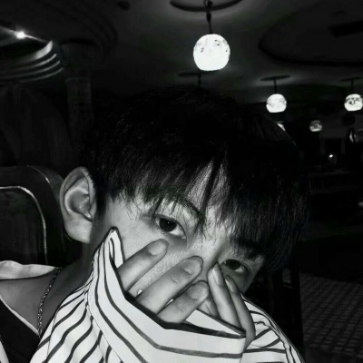 江奕/超酷黑白真人男头/总有这么一个人会让你毫无原因地笑起来