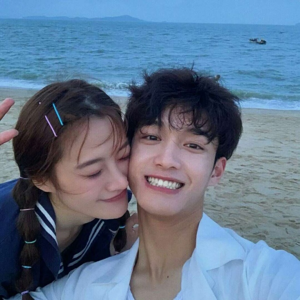 安奈 时尚干净情侣头像 我所有的爱与温柔 都是因为你