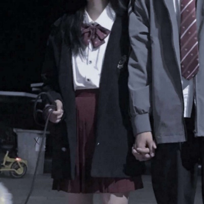 帝江:精选最新甜蜜真人情侣头像/源dt罪悪 待逃