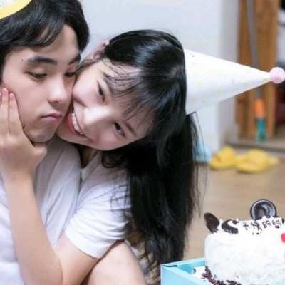 念七 一对两张真人情侣头像