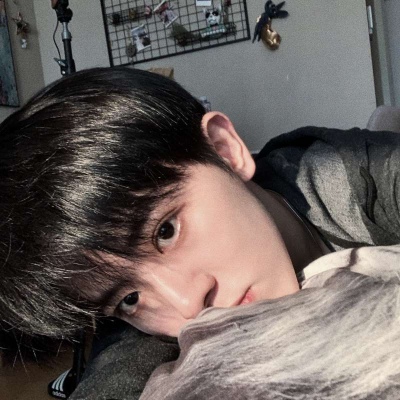 帅气个性风潮流魅力男头.你生来应为高山而非草芥