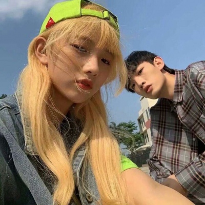 祝有人喝了酒眼睛亮闪闪给你讲浪漫和爱 ​​​