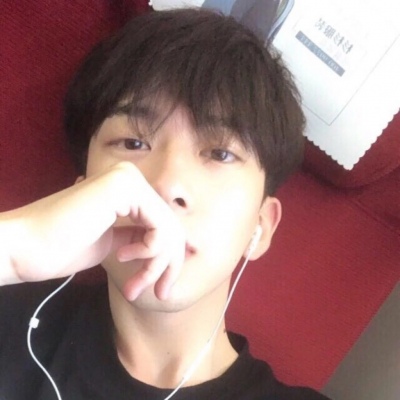 成熟小清新帅气男生头像