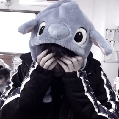 齐烟  男头 我要是有了你  做梦都跳激光雨