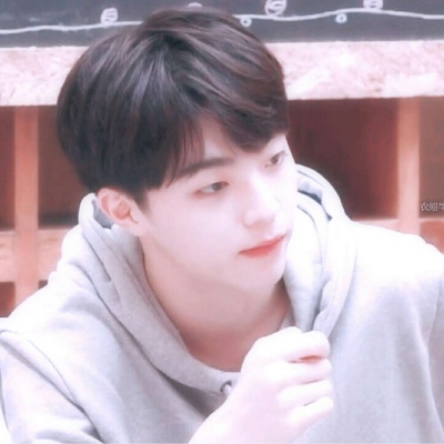 浓缩牛奶男孩陈立农：一半是我 一半是困惑 他们告诉我成熟是得过且过