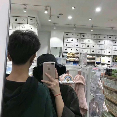 念七 一对两张情侣真人头像