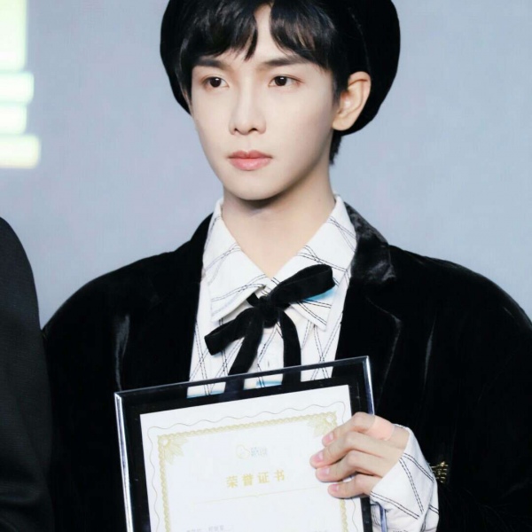 少年组，郑繁星漆培鑫郭丞，蓝思追金凌蓝景仪