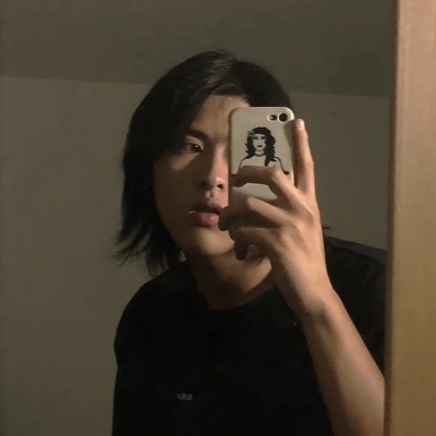 男生头像  奇怪的动物会被保护起来  奇怪的人却遭受排挤 ​​​