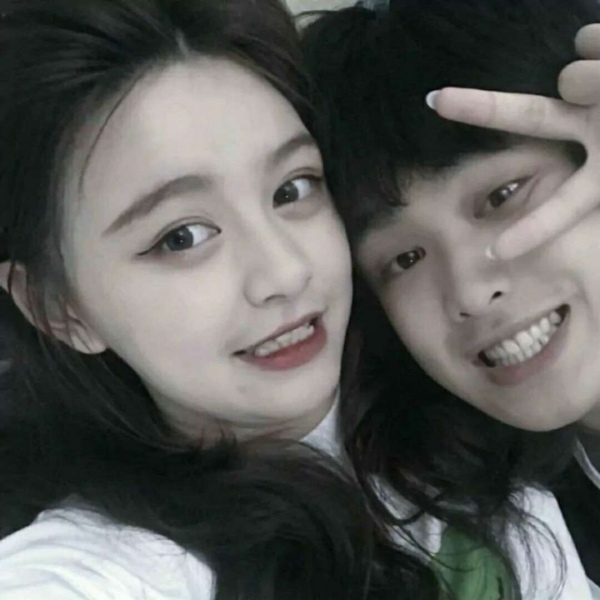 一对两张甜蜜情侣头像