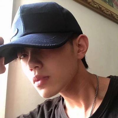 高冷成熟男头/我曾经是你眼里的星河 现在不过一句好久不见.