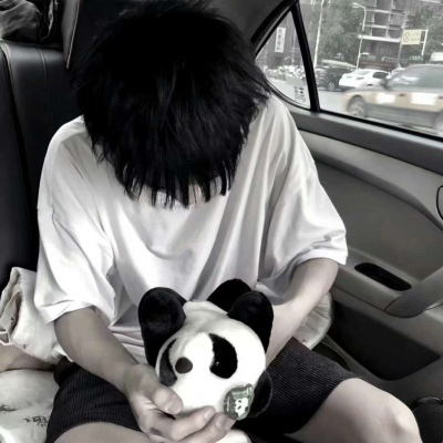 个性男生头像             快乐的方式有很多种               最直接的就是见到你