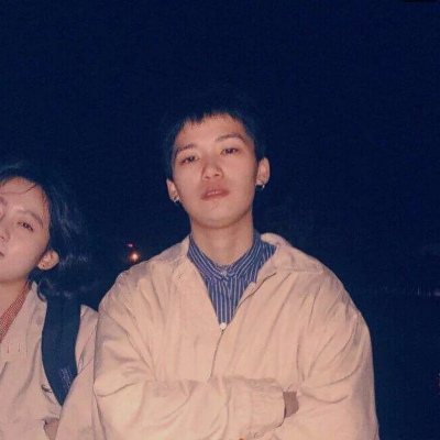 真人意境情侣头像  第一次发