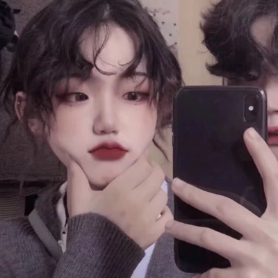 安奈 原宿真人情头 你愿不愿意陪我爬到树上摘个果子 不是我贪吃 是我贪你