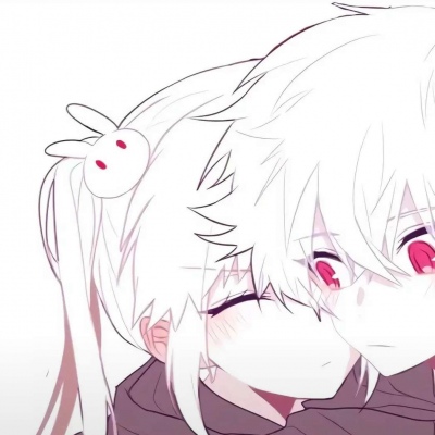 动漫情侣头像一对两张我的白马王子，你的马没了，还是你迷路了?