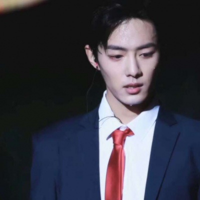 林知晚    肖战流汗瞬间合集/ 我又可以了！