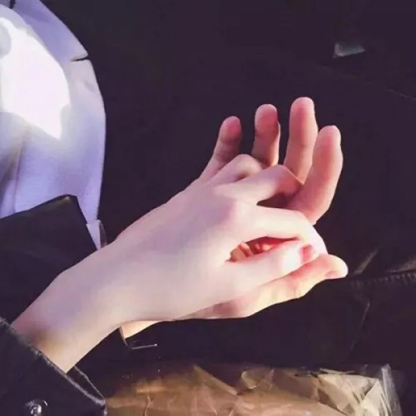 小可爱们 情侣头像来了