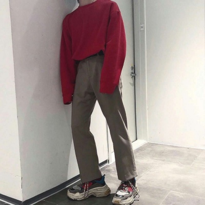 白灏宇:男生头像/部位/     三观很歪 都偏向你