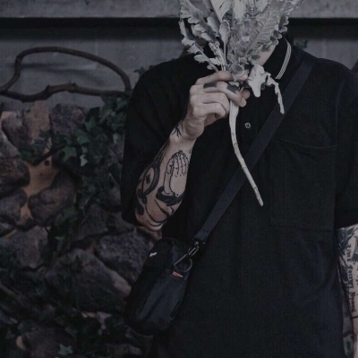 男生头像  见花如面?022是多么温柔的男孩子啊