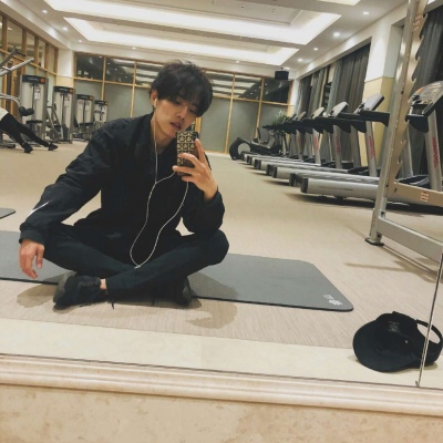 失辞：“肖战  退 ”