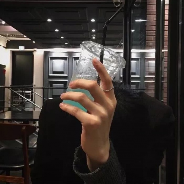 帅气真人高冷男生头像