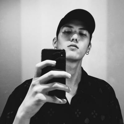 男生头像等了很久很久，等不到一句我喜欢你。