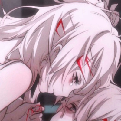 一对两张手绘甜蜜情侣头像/有些浪漫的爱是浪费时间.