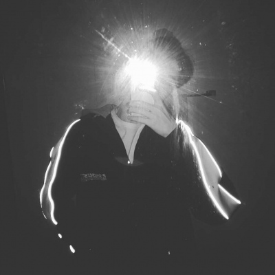 黑白男头＋伤感意境    最近的天空总是灰色