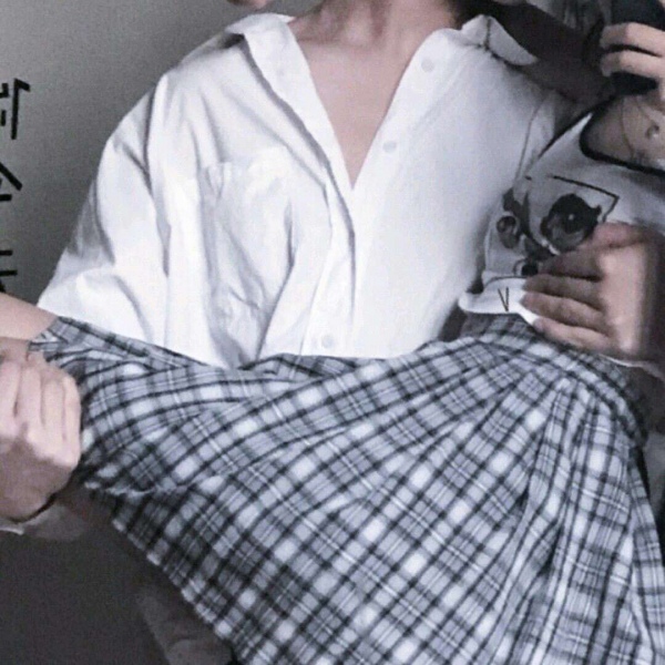 允言/潮流最新甜蜜情侣头像    遇见你的时候所有星星都落在我头上