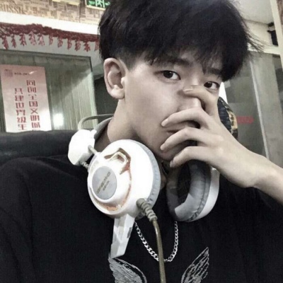 优质男头  高冷男神  等劳资出狱了  你们这些臭妹妹一个都别想跑