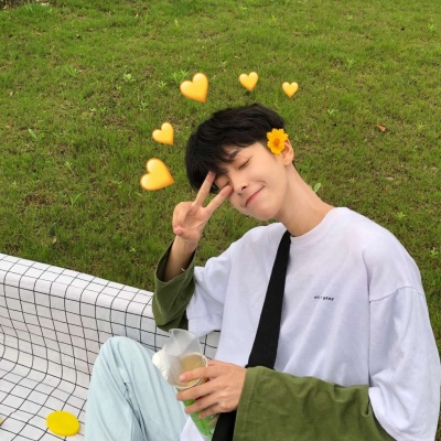 甜词/高清头像/  记住这个小哥哥是小姐姐!我也迟迟不愿相信〒▽〒