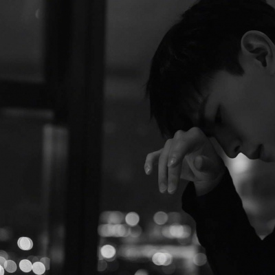 有品位的男人微信头像   时间告诉我无理取闹的年纪已经过了该努力了