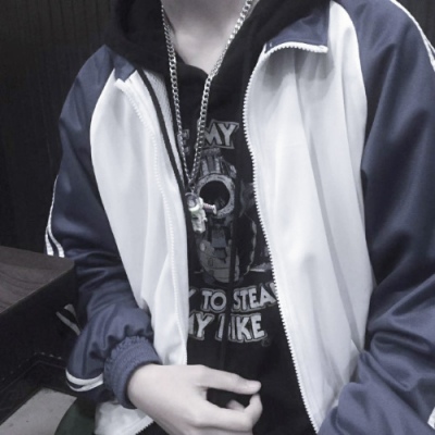 陆川泫 校服制服帅哥诱惑男头/我有一筐子梦，却等不到流星雨划过天空