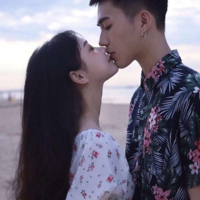 溺毙:一对两张魅力原宿风意境真人情头.当原则遇到心动就会破例