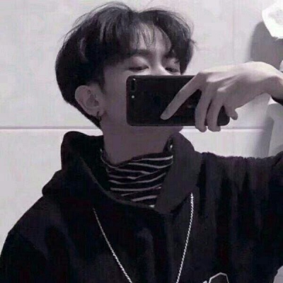 叶樱/男头/ 有点无聊呢，没人来找我玩